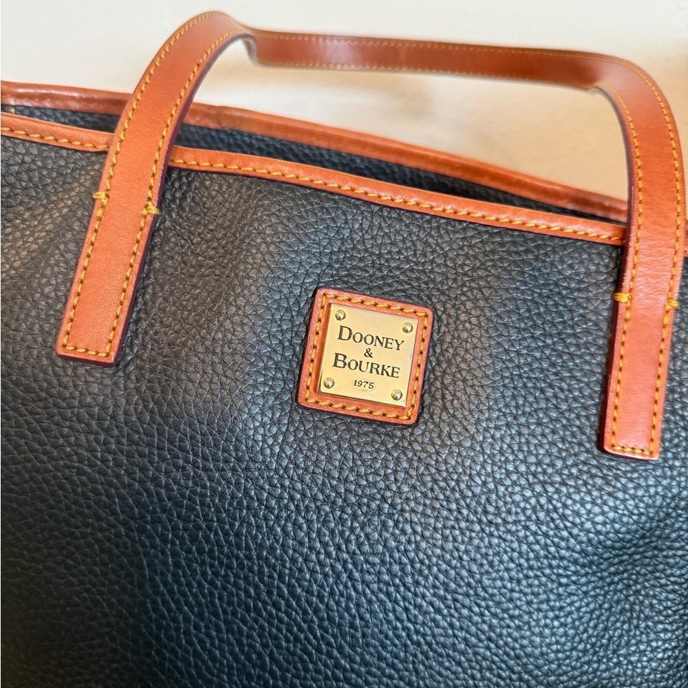 Dooney & Bourke Pebble Grain Charleston Shopper Tote Bag Leather Shoulder Bag - Picture 2 of 9